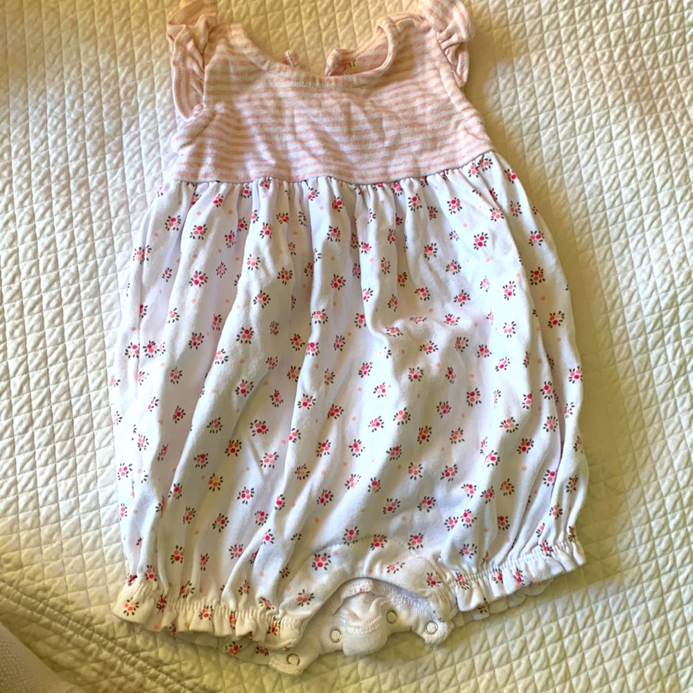 Baby gap romper